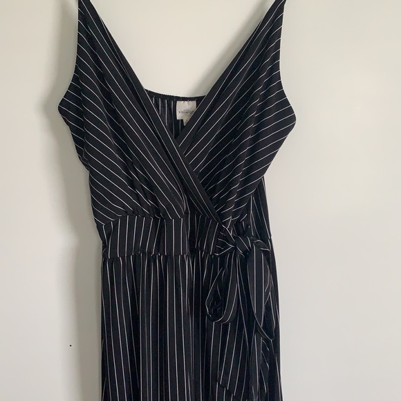 Black & white striped Kayleigh crop jumpsuit - Picture 2 of 6